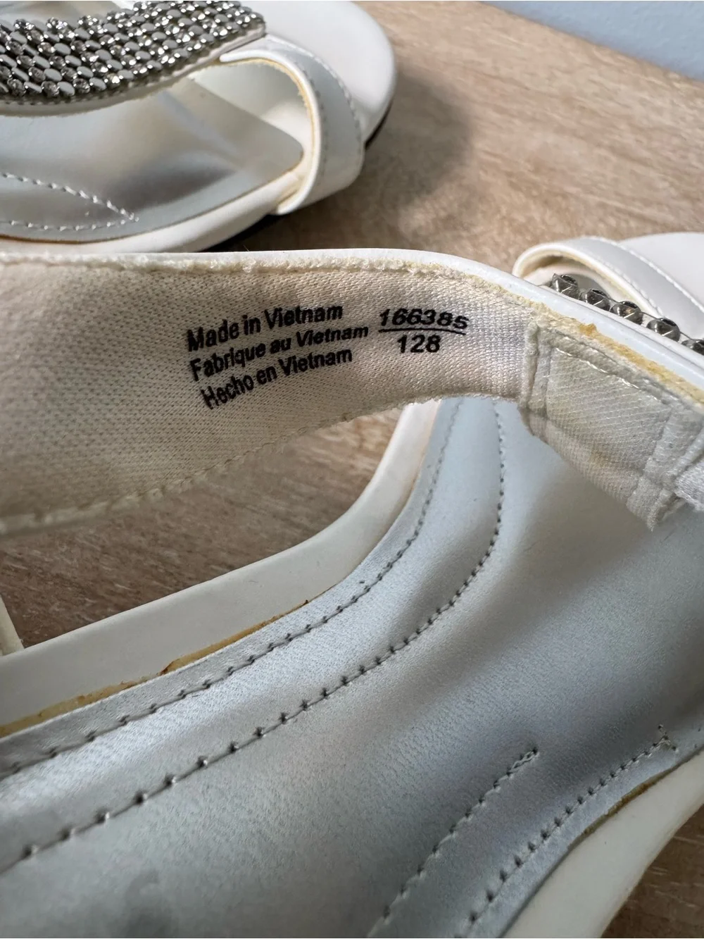 comfort plus by Predictions stunning white